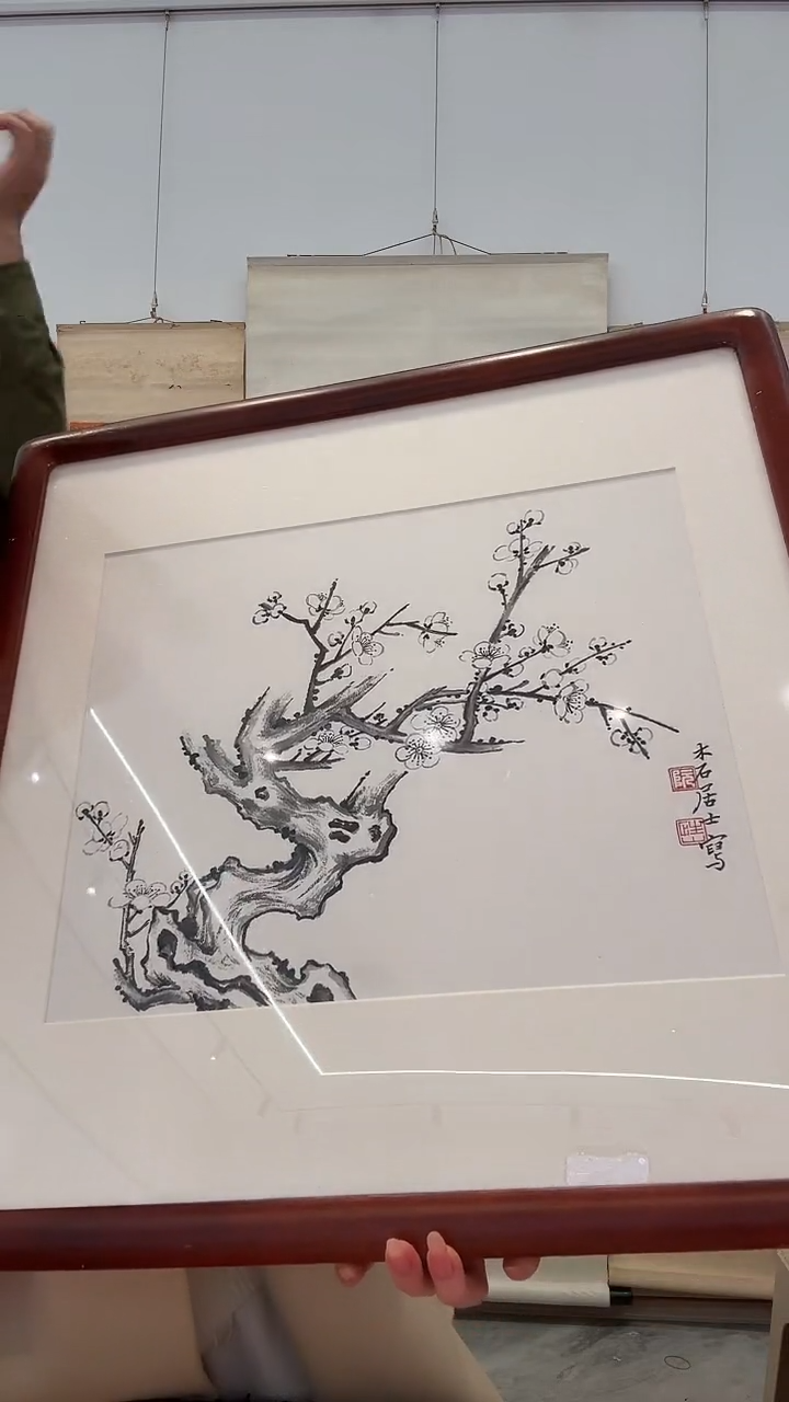 国画j阮老师国画镜框一件