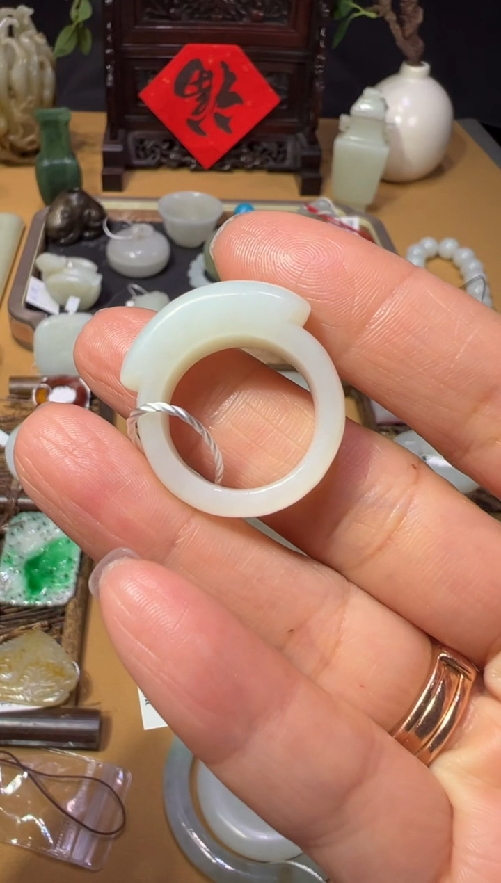 【闪购商品】和田玉山西文物商店马鞍戒