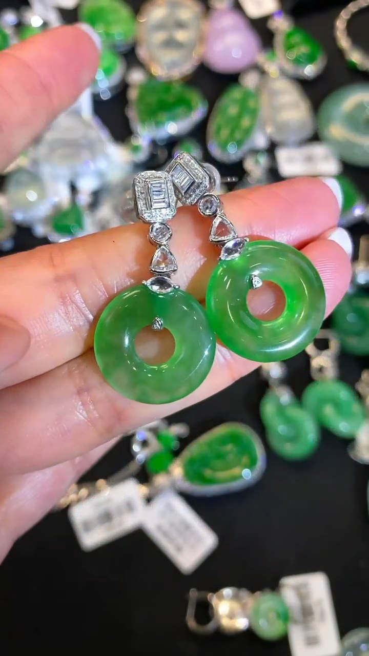 【闪购商品】翡翠吊坠(不含链)18K金镶嵌耳环