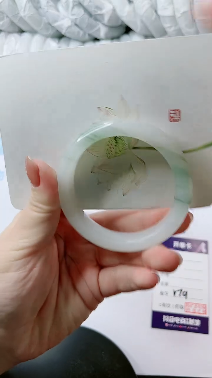 【闪购商品】石英质玉手镯未镶嵌多样性发货V79