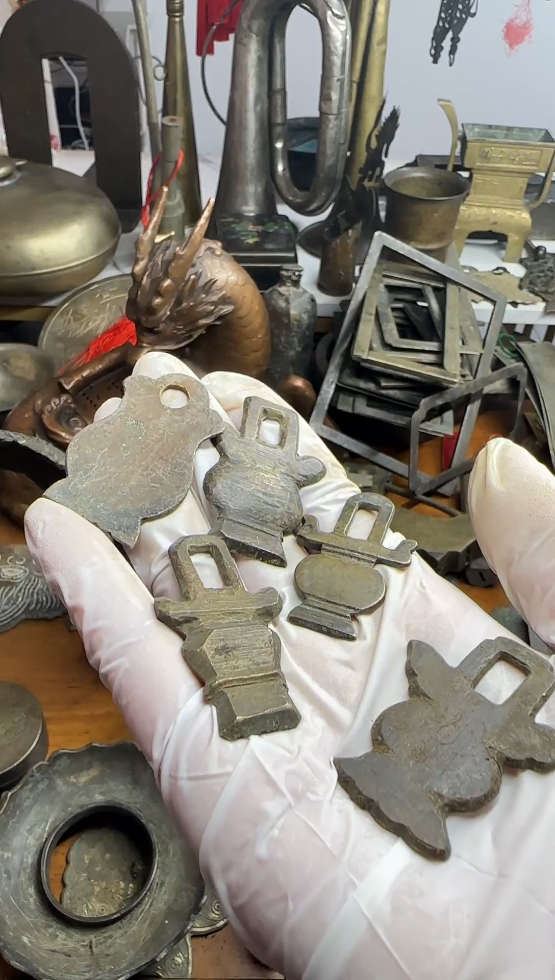 郑*小拉手5个，，，，，，，，，