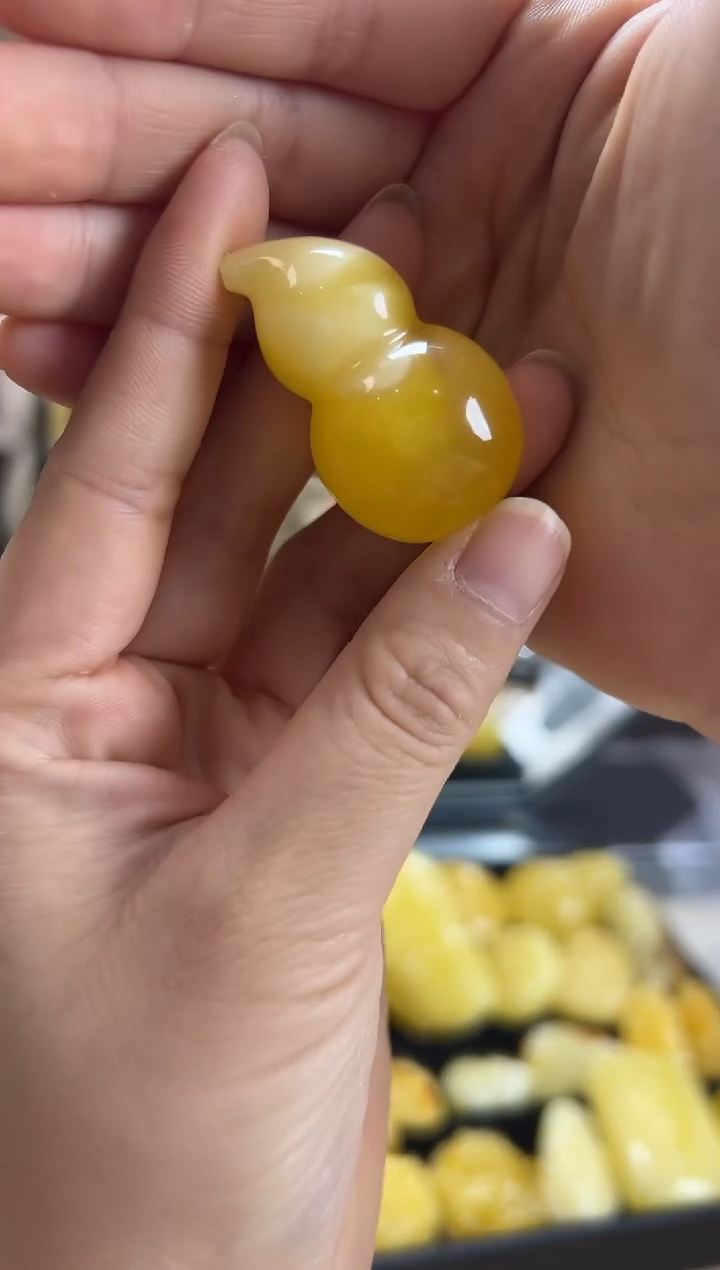 【闪购商品】蜜蜡裸石未镶嵌蜜蜡吊坠