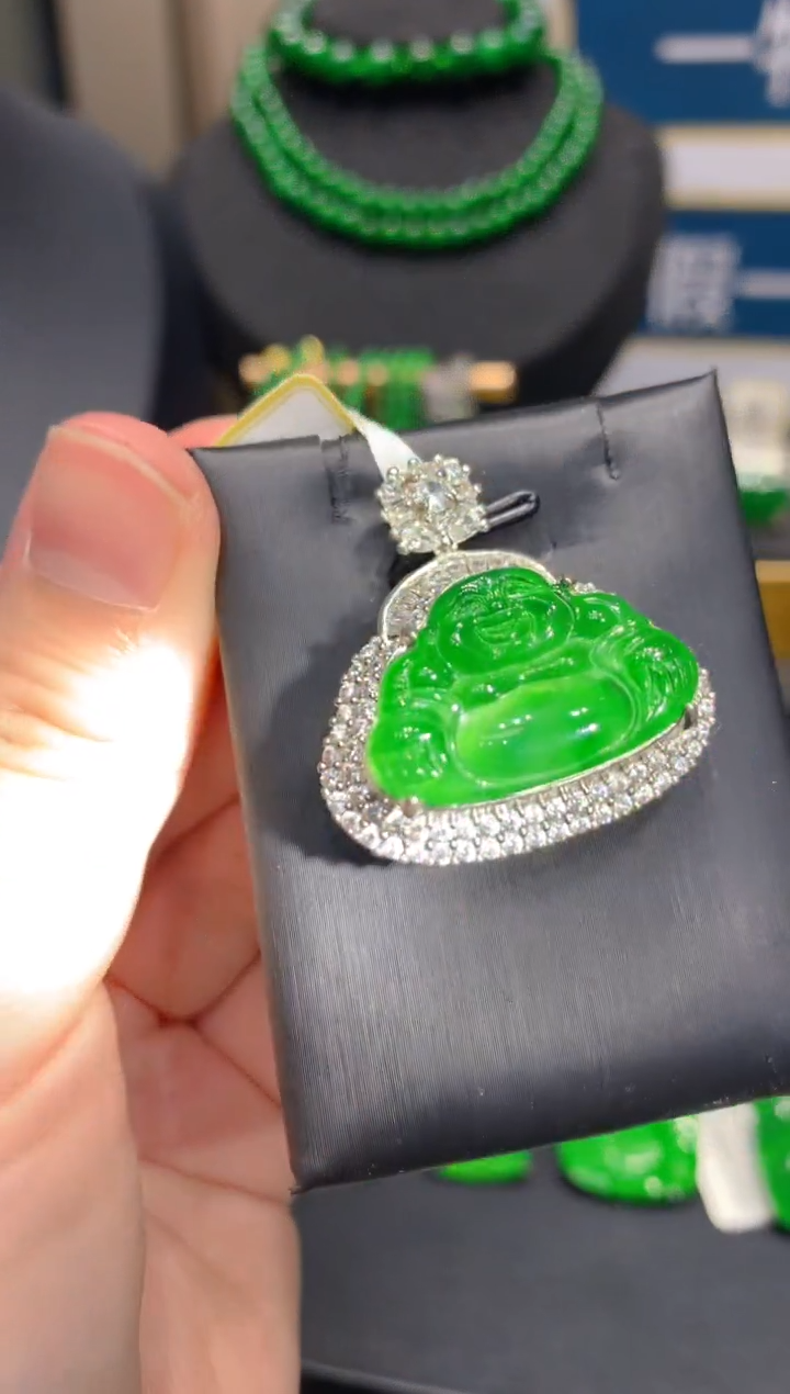 颈饰未镶嵌翡翠4一季