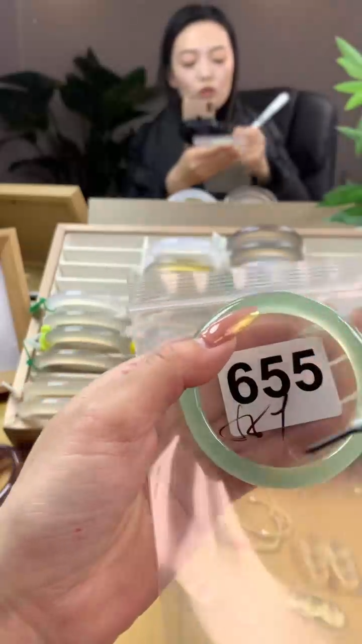 【闪购商品】玛瑙/玉髓手镯未镶嵌655