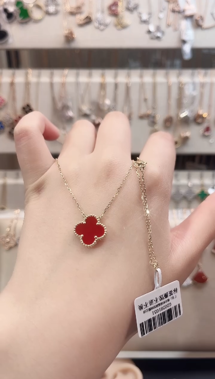 玛瑙18K金镶嵌颈饰18K金镶嵌 K黄