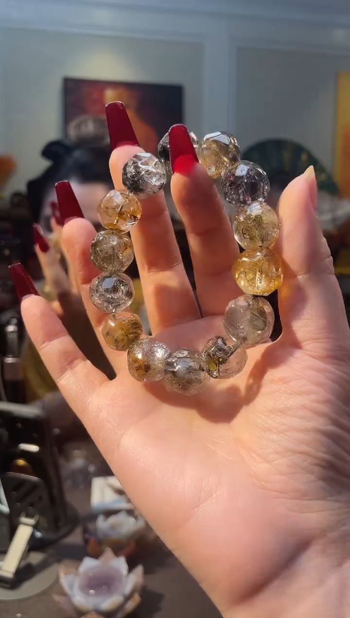 琉璃/树脂/塑料类闪灵手串