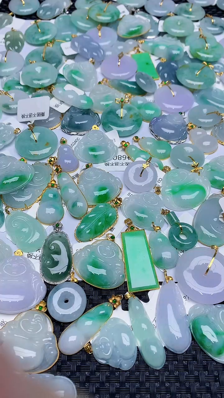 【闪购商品】翡翠颈饰未镶嵌8687687678687