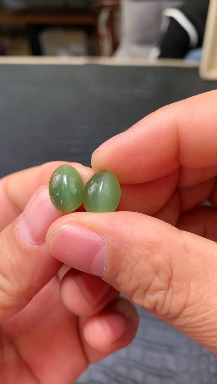 【闪购商品】和田玉耳钉18K金镶嵌一个