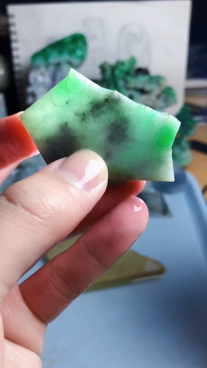 翡翠未镶嵌颈饰天然A货翡翠