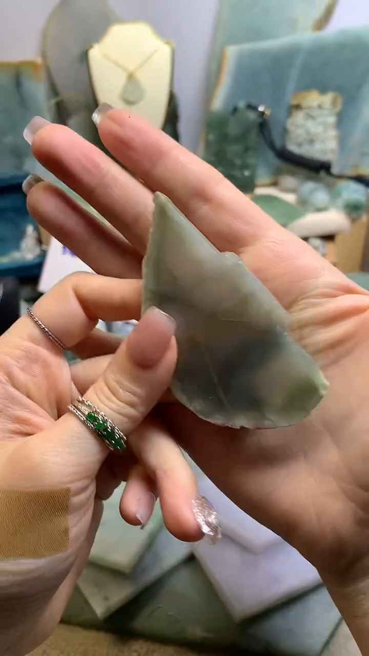 【闪购商品】翡翠挂件未镶嵌缅甸A货翡翠，没有运费险