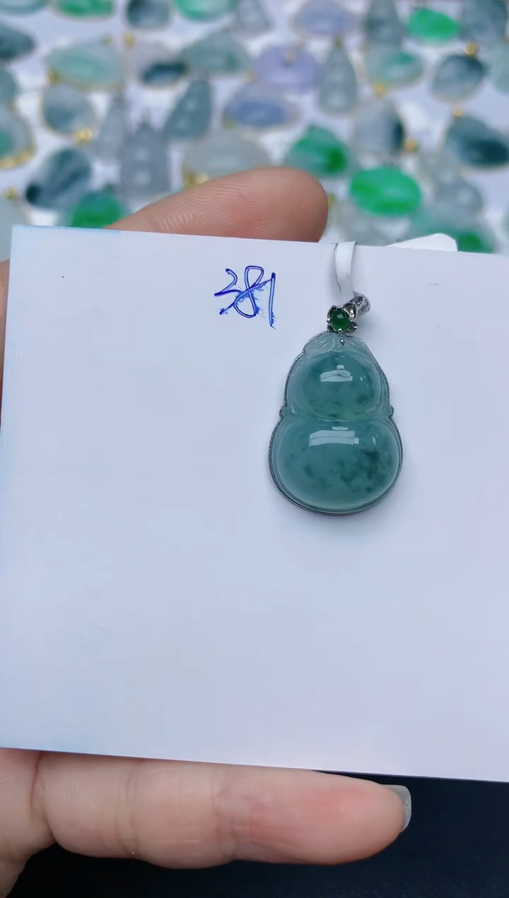 【闪购商品】翡翠颈饰18K金镶嵌天然翡翠A货    