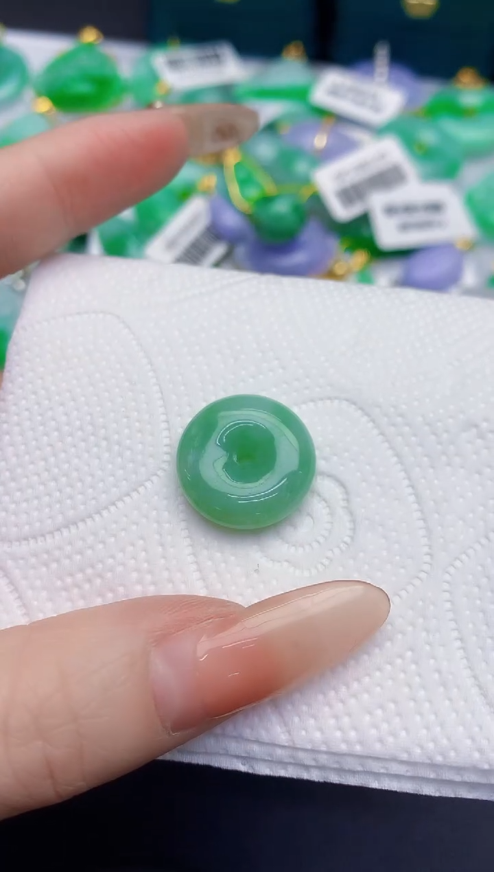 颈饰未镶嵌翡翠缅甸天然翡翠A货