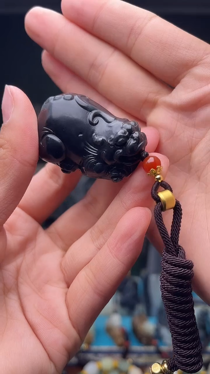 未镶嵌和田玉挂件1