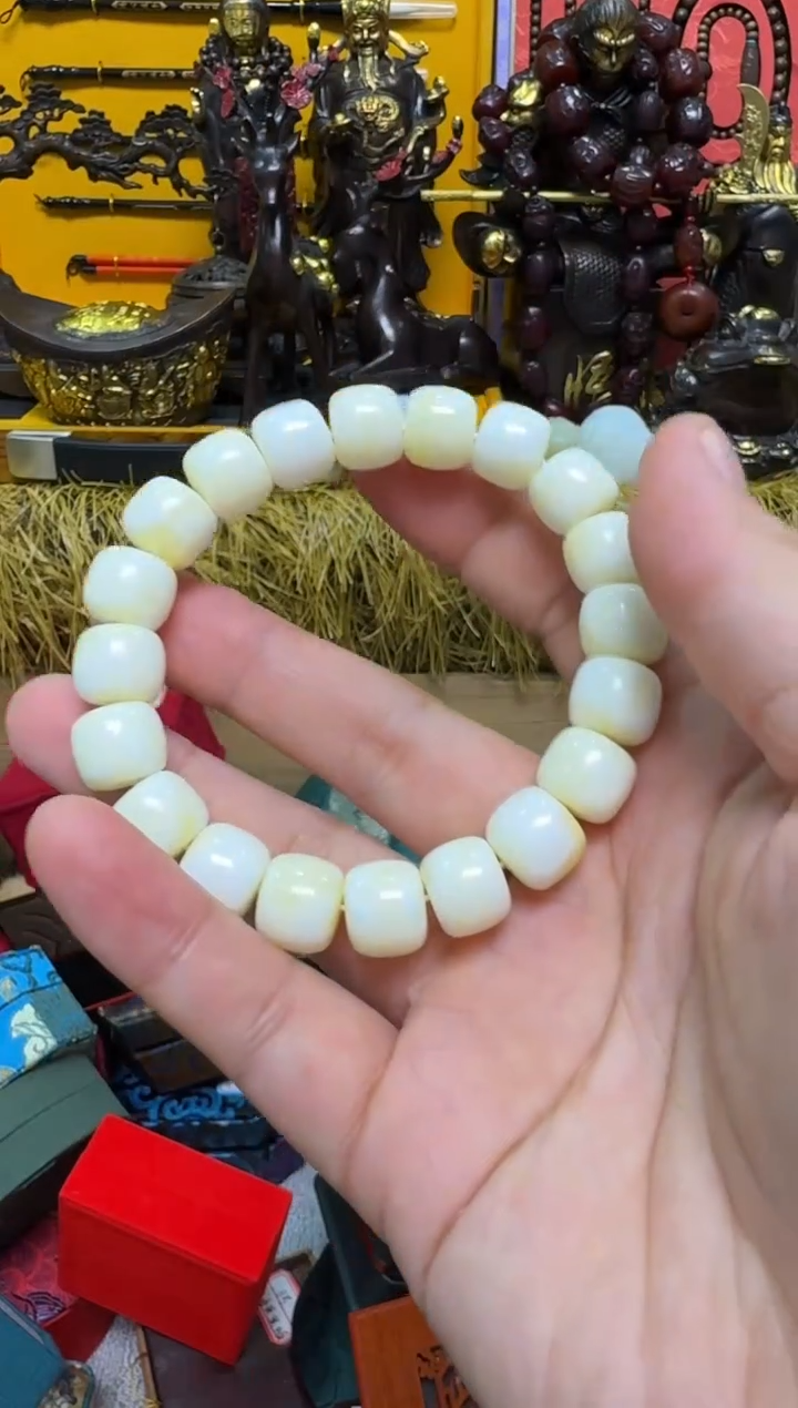 【闪购商品】蜜蜡颈饰未镶嵌艳艳专属精品链接73