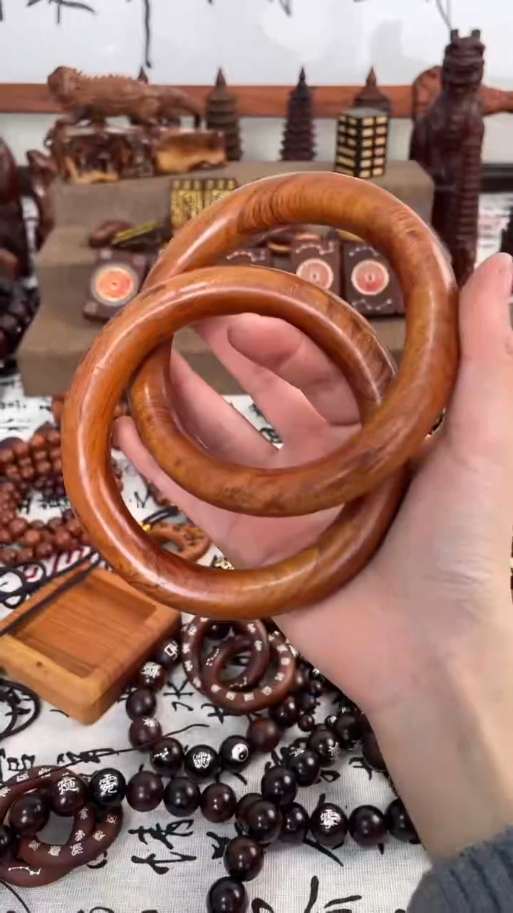 【闪购商品】木枣木80乾坤圈随机发77