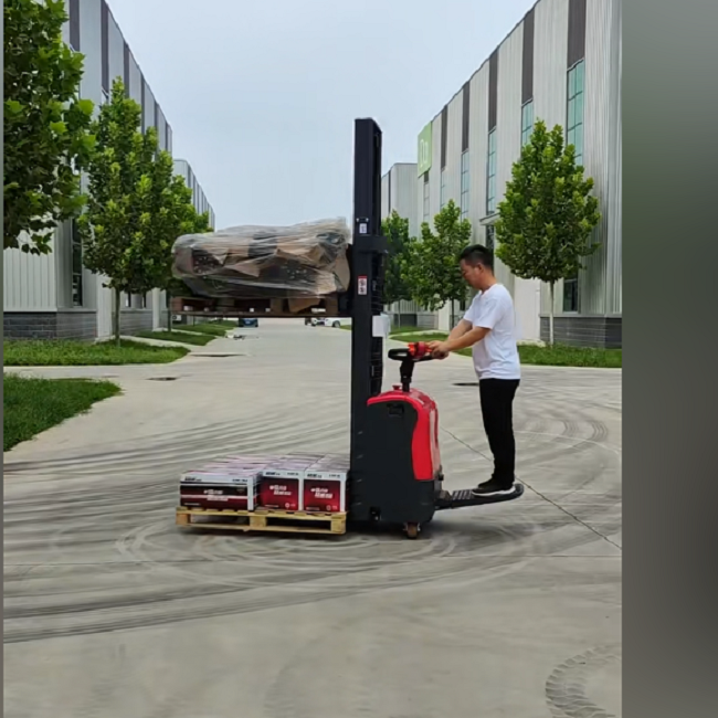 全电动小型堆高叉车托盘搬运堆垛车液压升高装卸搬运车
