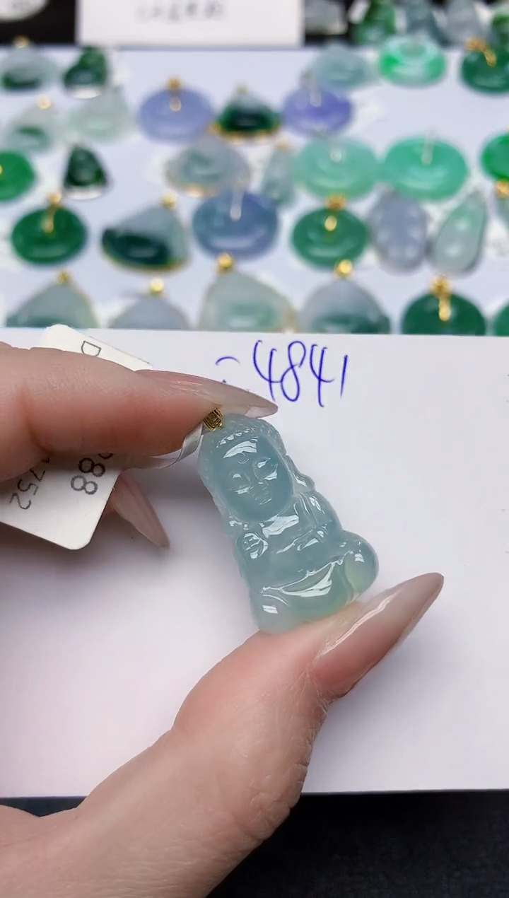 颈饰18K金镶嵌翡翠天然缅甸A货翡翠百元以上9元证书费自理