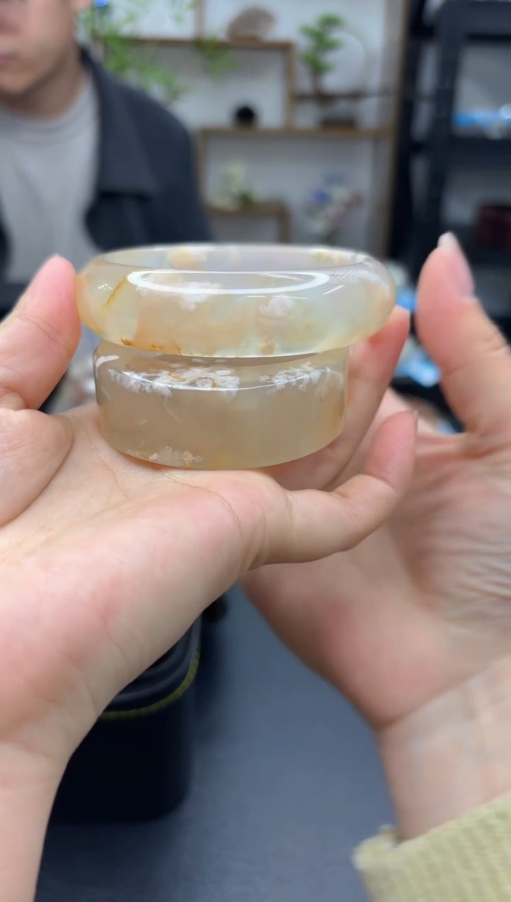 【闪购商品】石英质玉手镯未镶嵌C462(61圈赠送镯心)