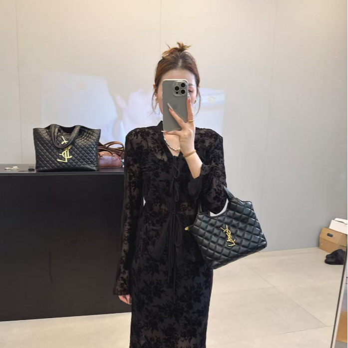 中国风街头风时尚套装植绒重工上衣黑色女装套装衫5Q12026-1RS