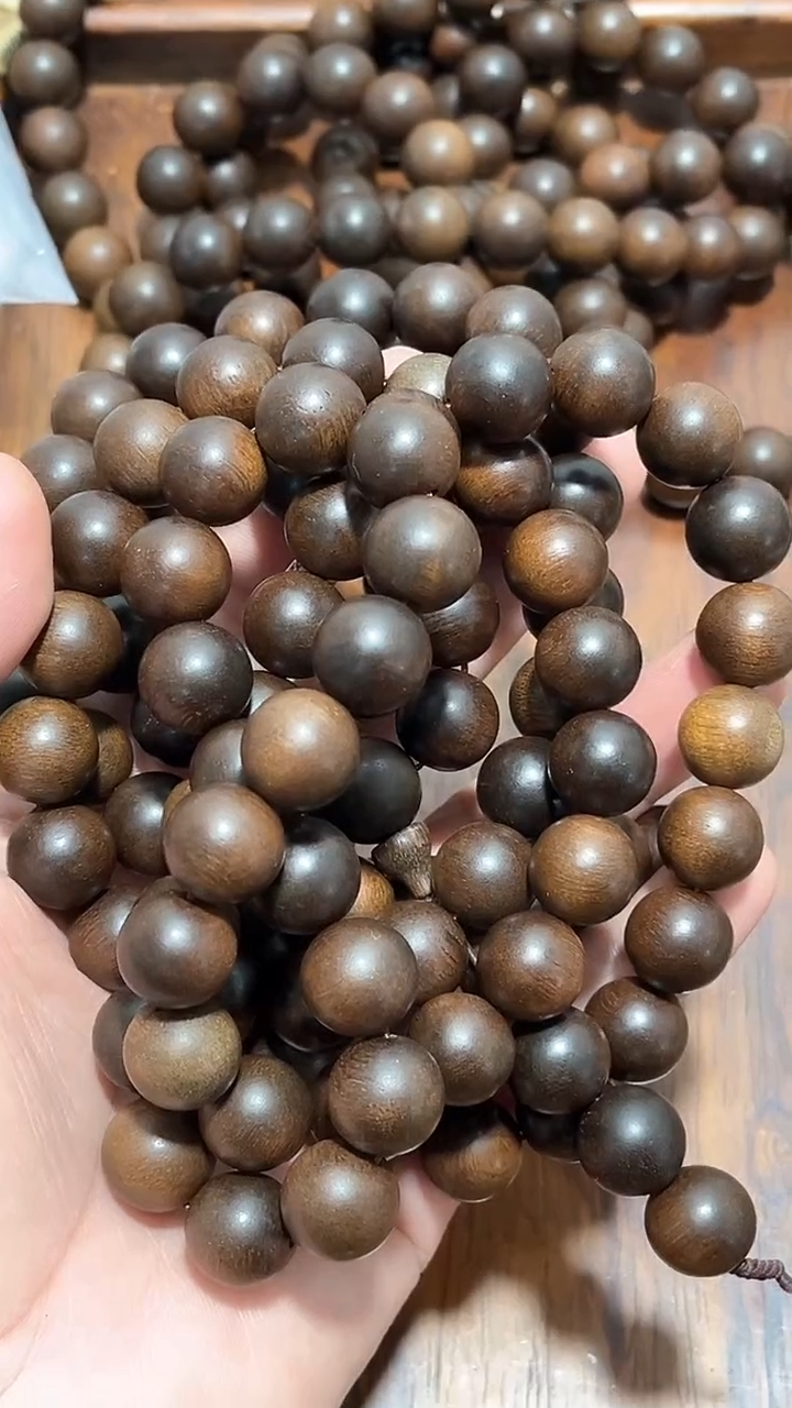 【闪购商品】檀香木精品推荐海南莺歌绿qn沉水料1.4