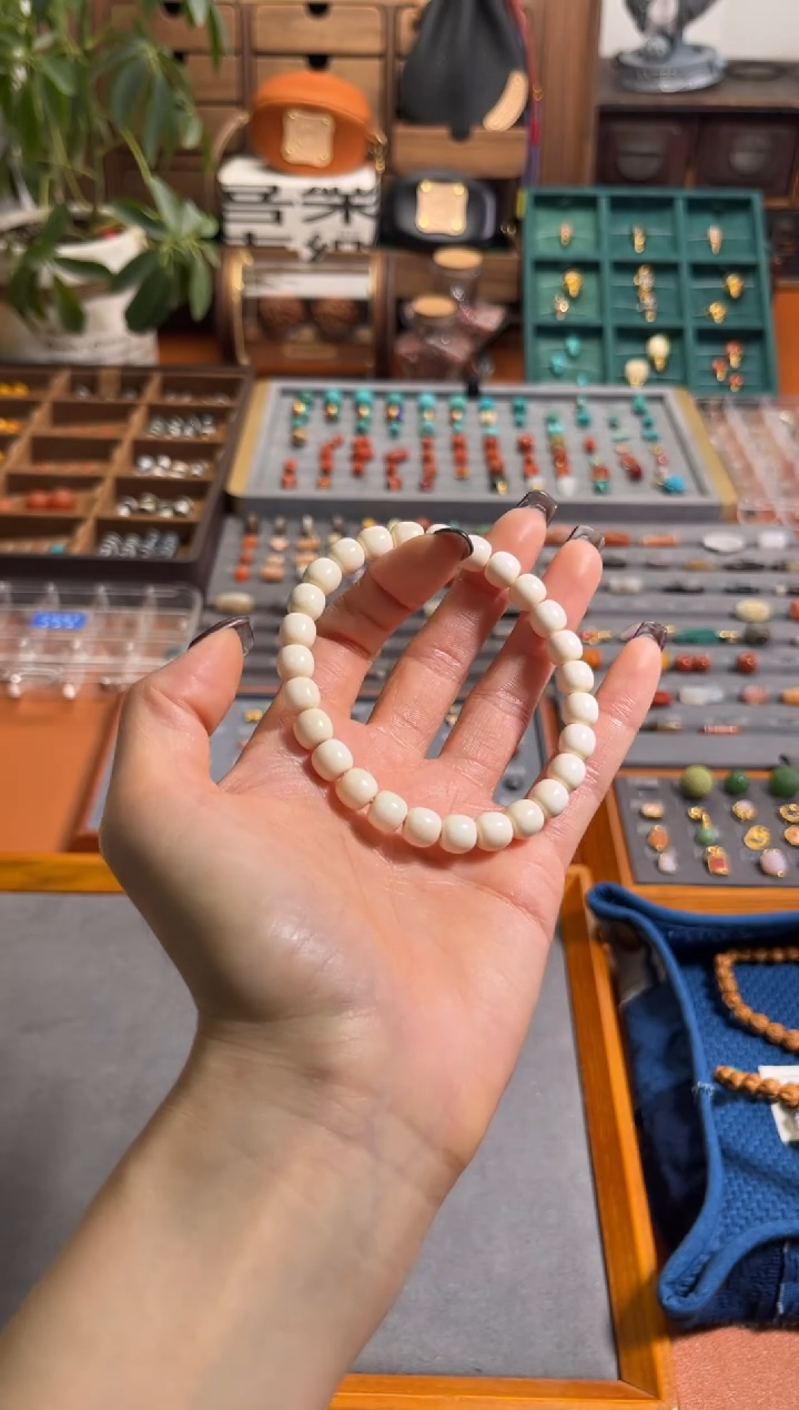 手串白玉菩提白玉菩提单圈