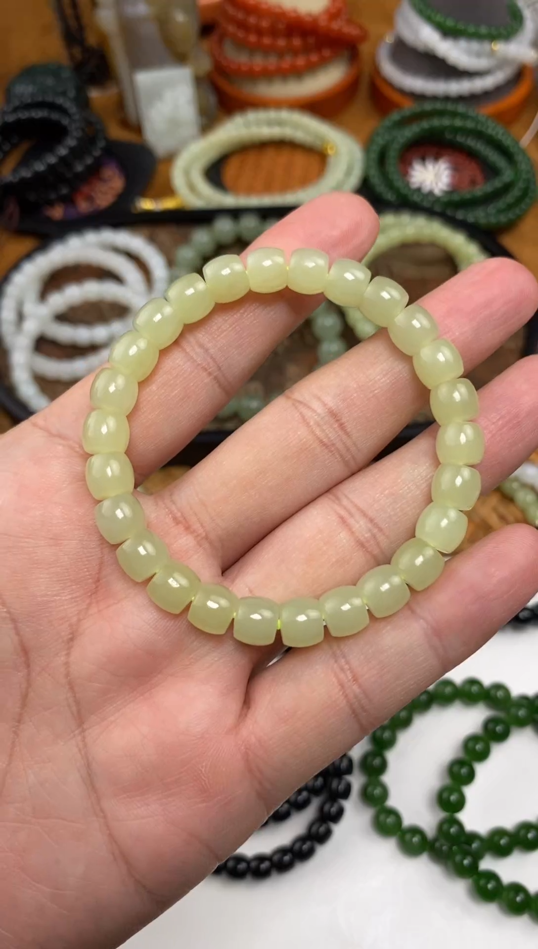颈饰未镶嵌和田玉手串
