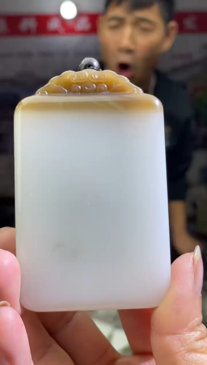 颈饰未镶嵌石英质玉天然玉石未镶嵌颈饰