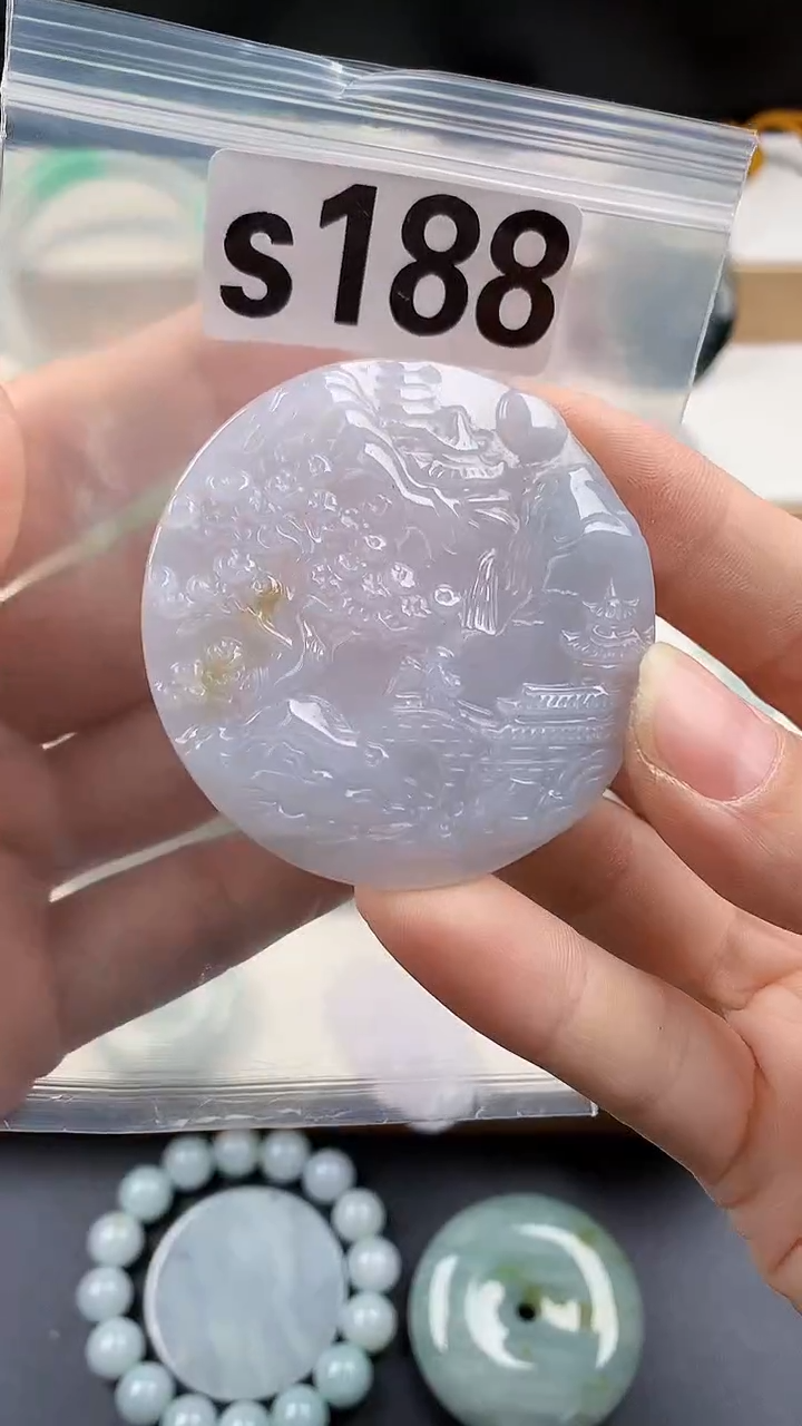 颈饰未镶嵌翡翠天然翡翠吊坠挂件