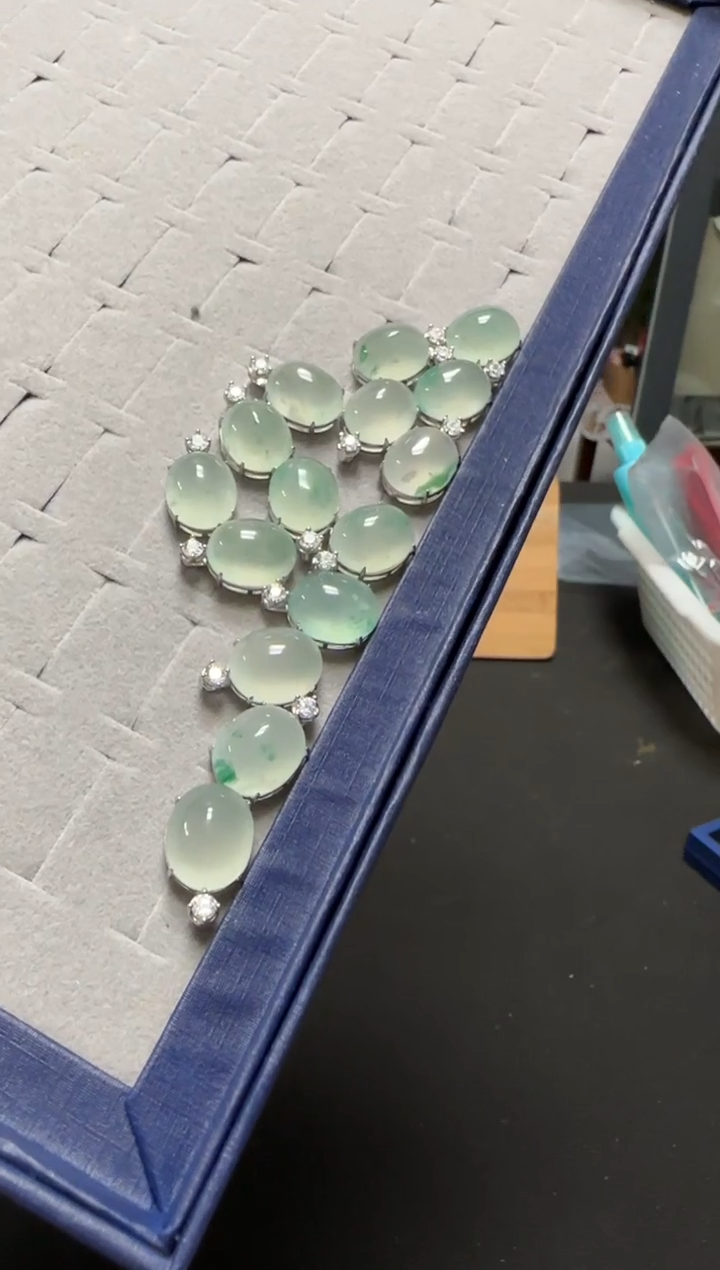 颈饰银S925镶嵌石英质玉（非洲翠）【多样性发其一】00008386