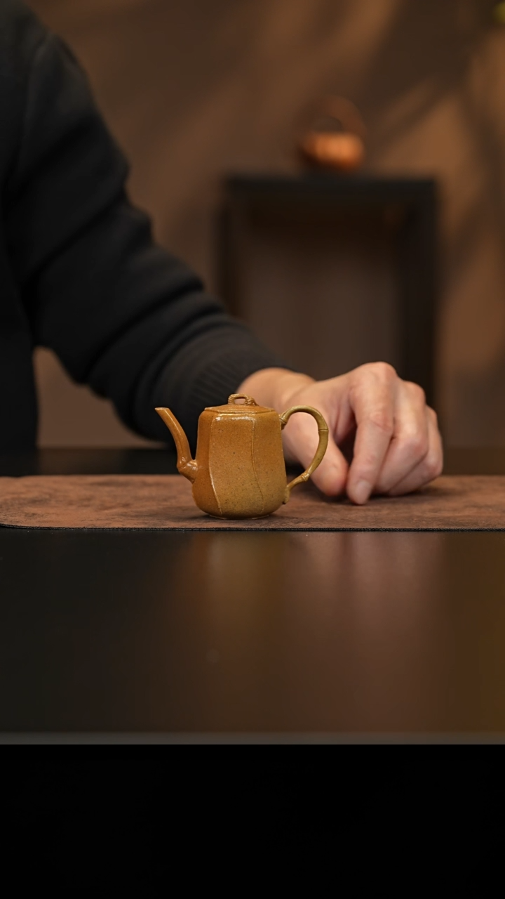 【闪购商品】紫砂茶壶允禾斋wyst 段泥柴烧 六方竹60cc