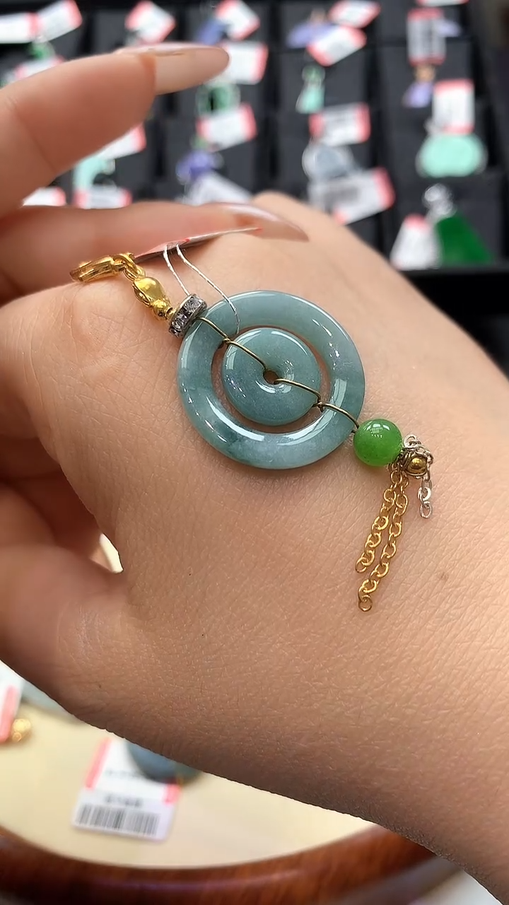 【闪购商品】翡翠吊坠(不含链)未镶嵌子母扣