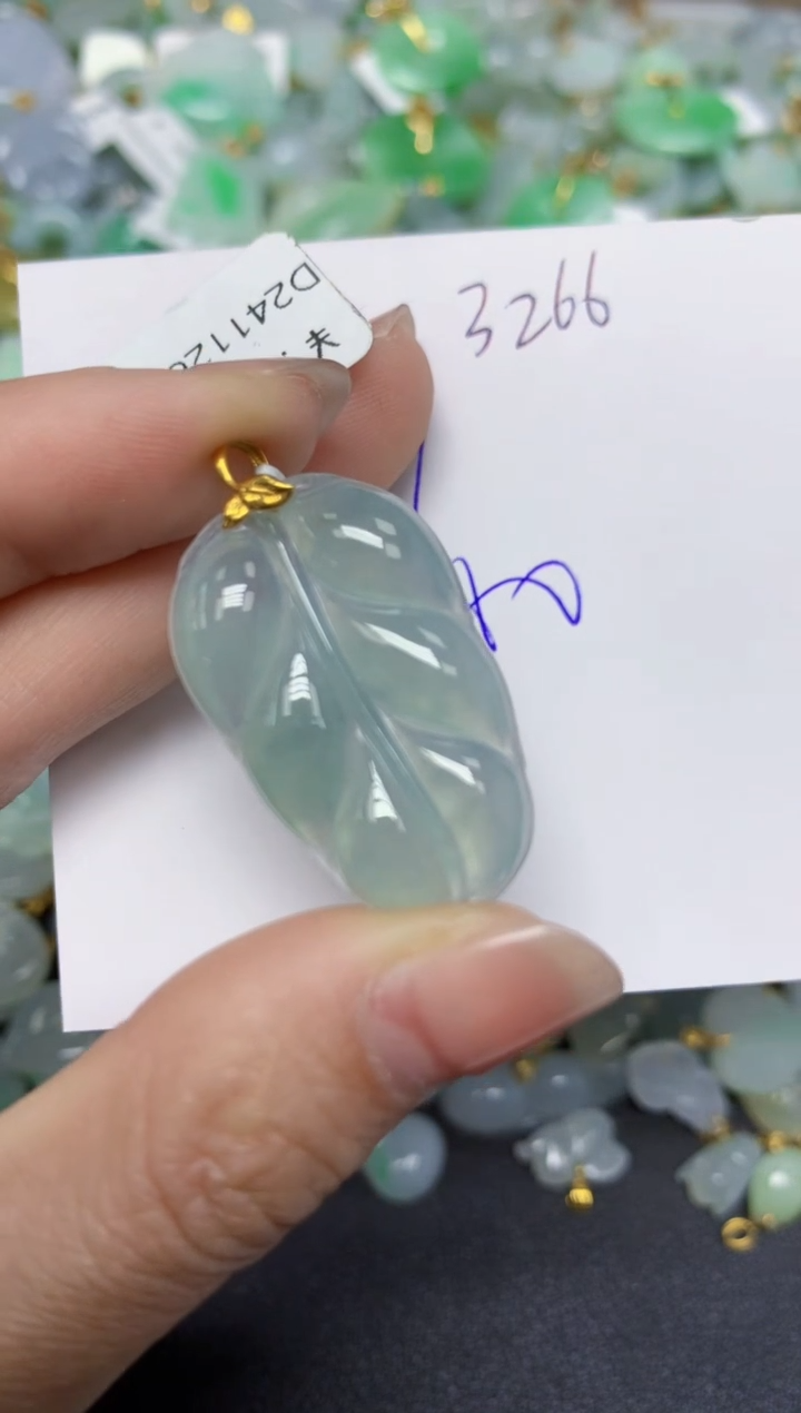 【闪购商品】翡翠颈饰18K金镶嵌 天然翡翠A货
