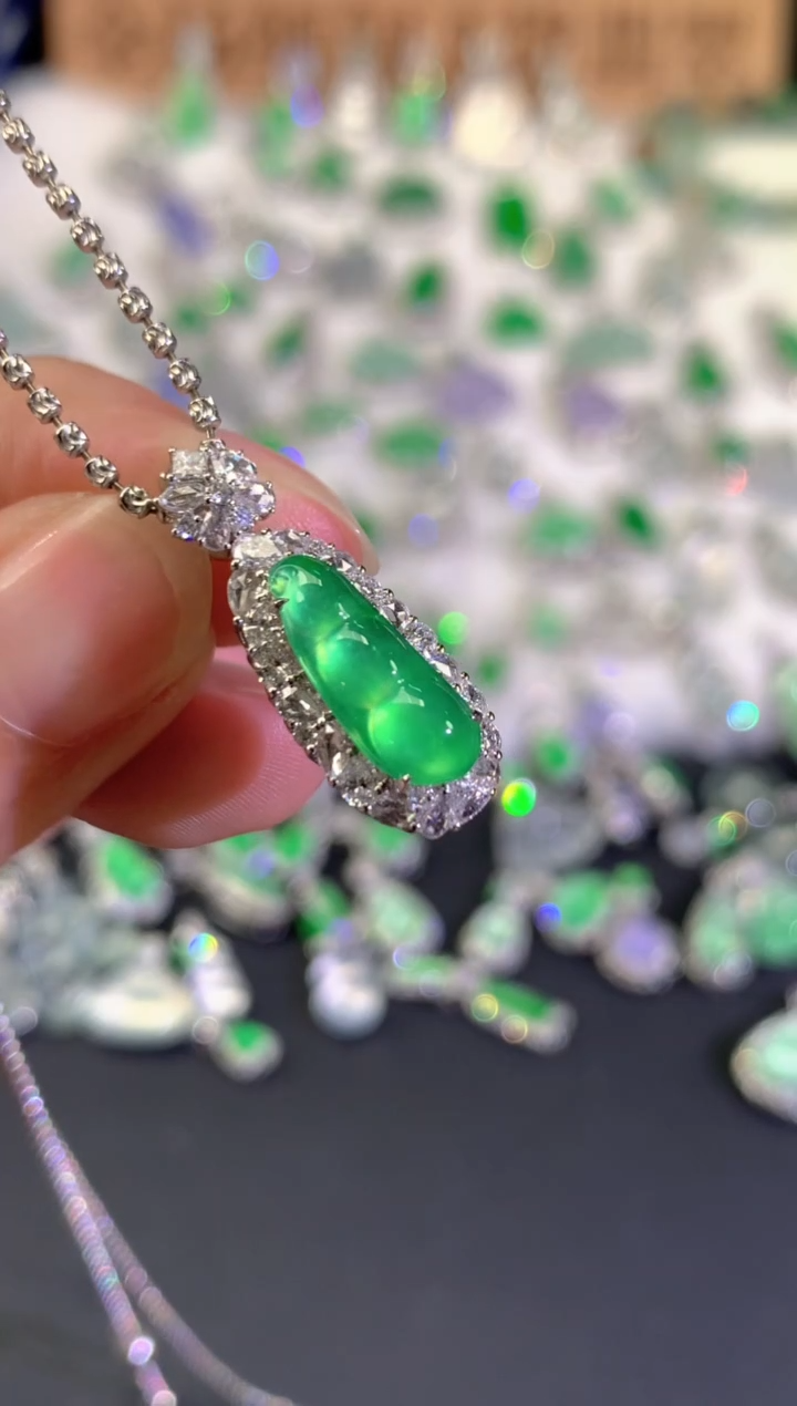 吊坠(不含链)18K金镶嵌翡翠J****eQ430|58000