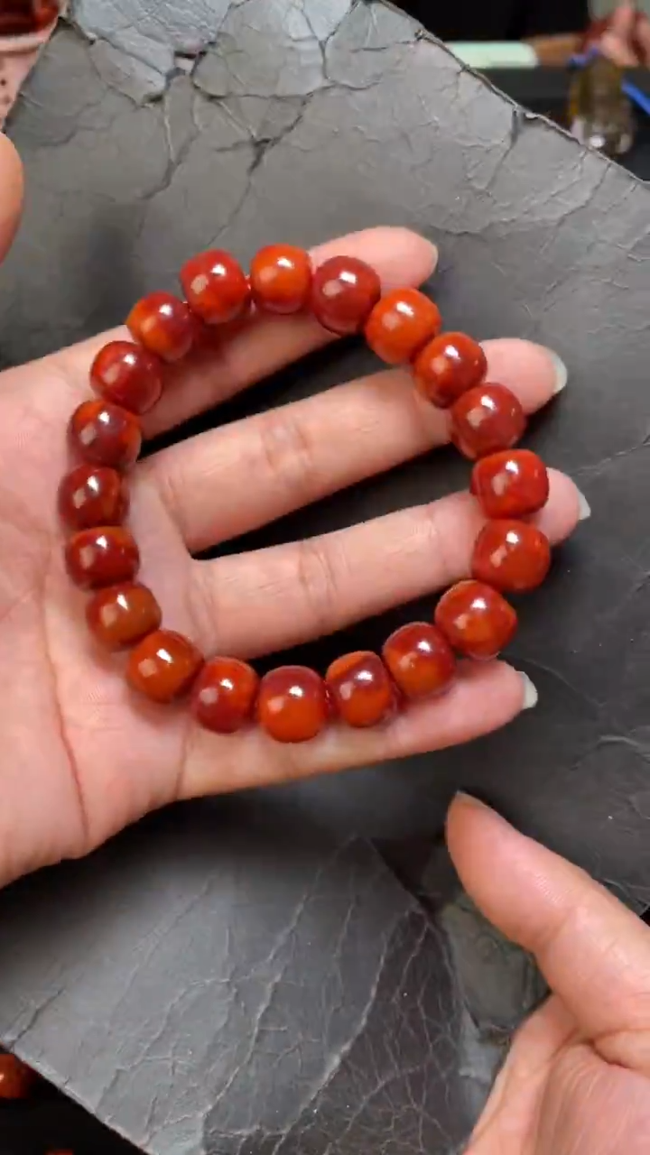 未镶嵌99南红玛瑙手串