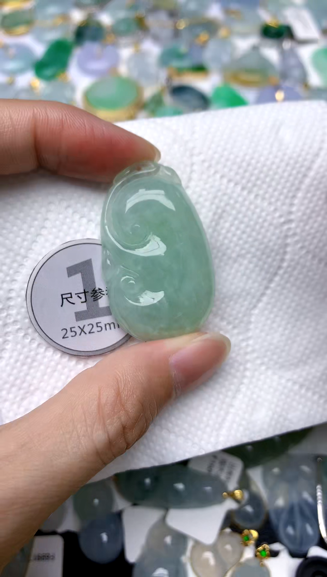 颈饰未镶嵌翡翠天然A货翡翠