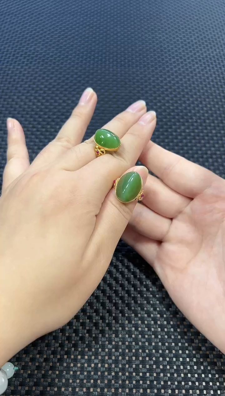 18K金镶嵌戒指和田玉（多样性发一件）325