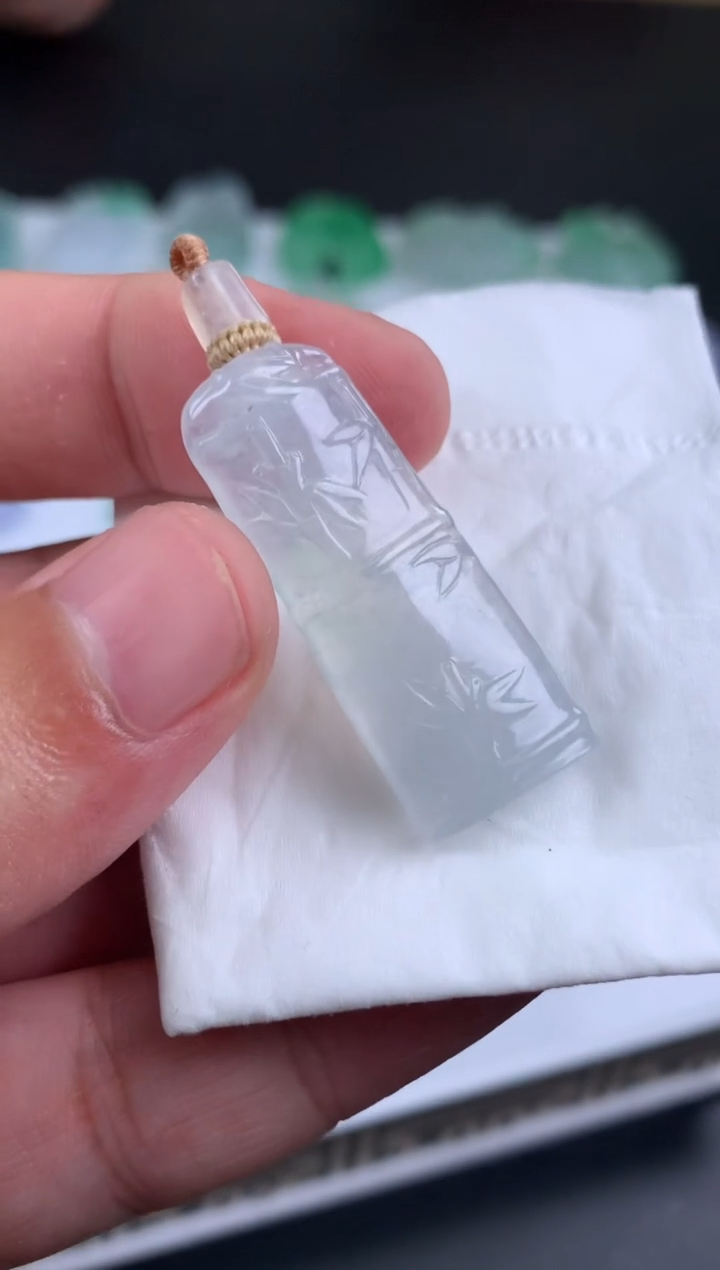 【闪购商品】定制翡翠未镶嵌翡翠