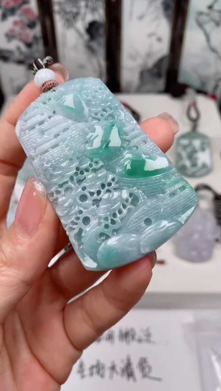 【闪购商品】翡翠颈饰未镶嵌吊坠