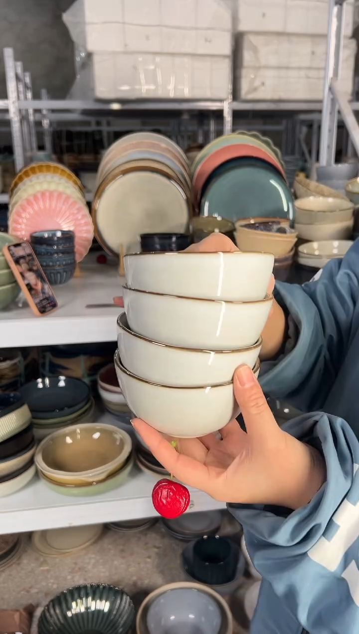 陶瓷外贸尾货瑕疵满20包邮X4米饭碗C1B