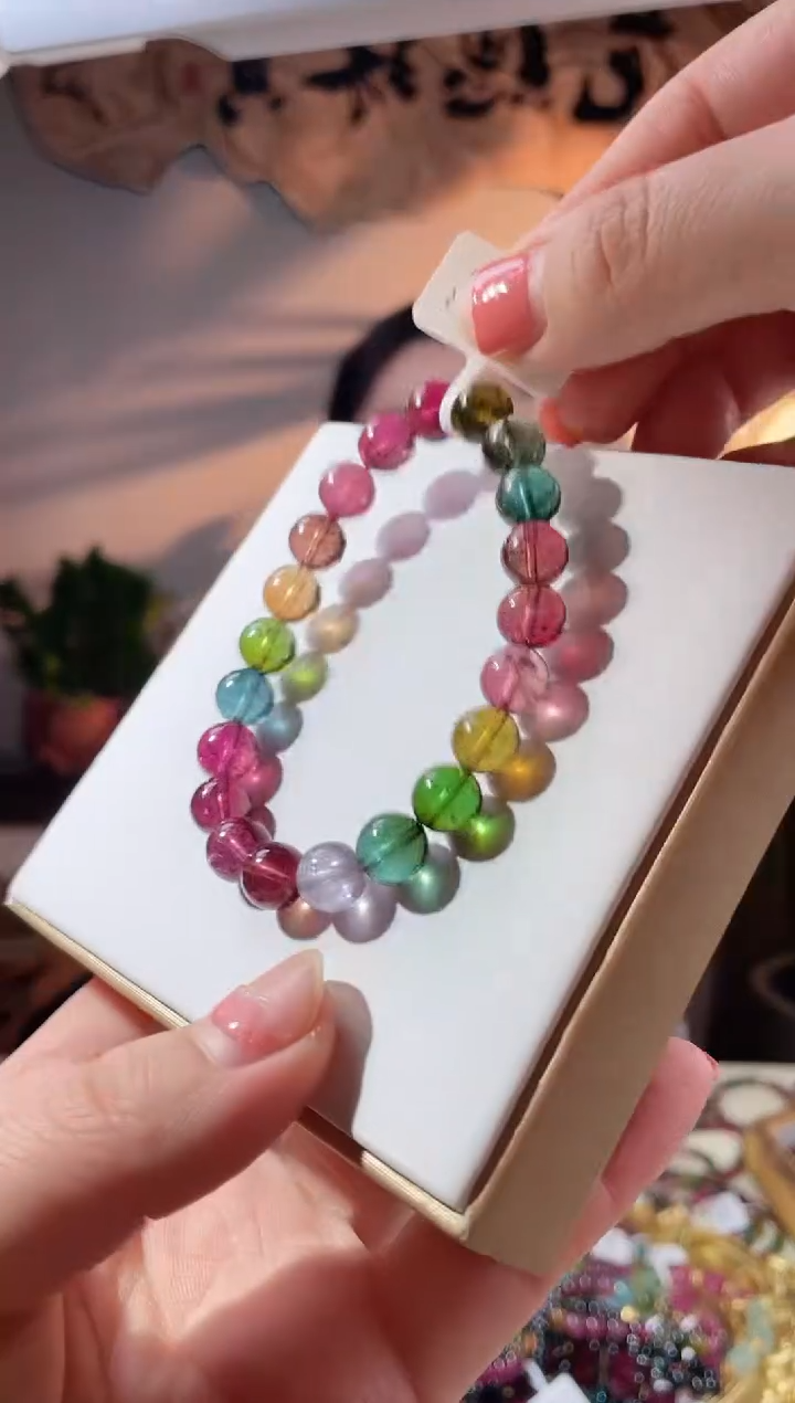 【闪购商品】碧玺手链未镶嵌单圈手链9+