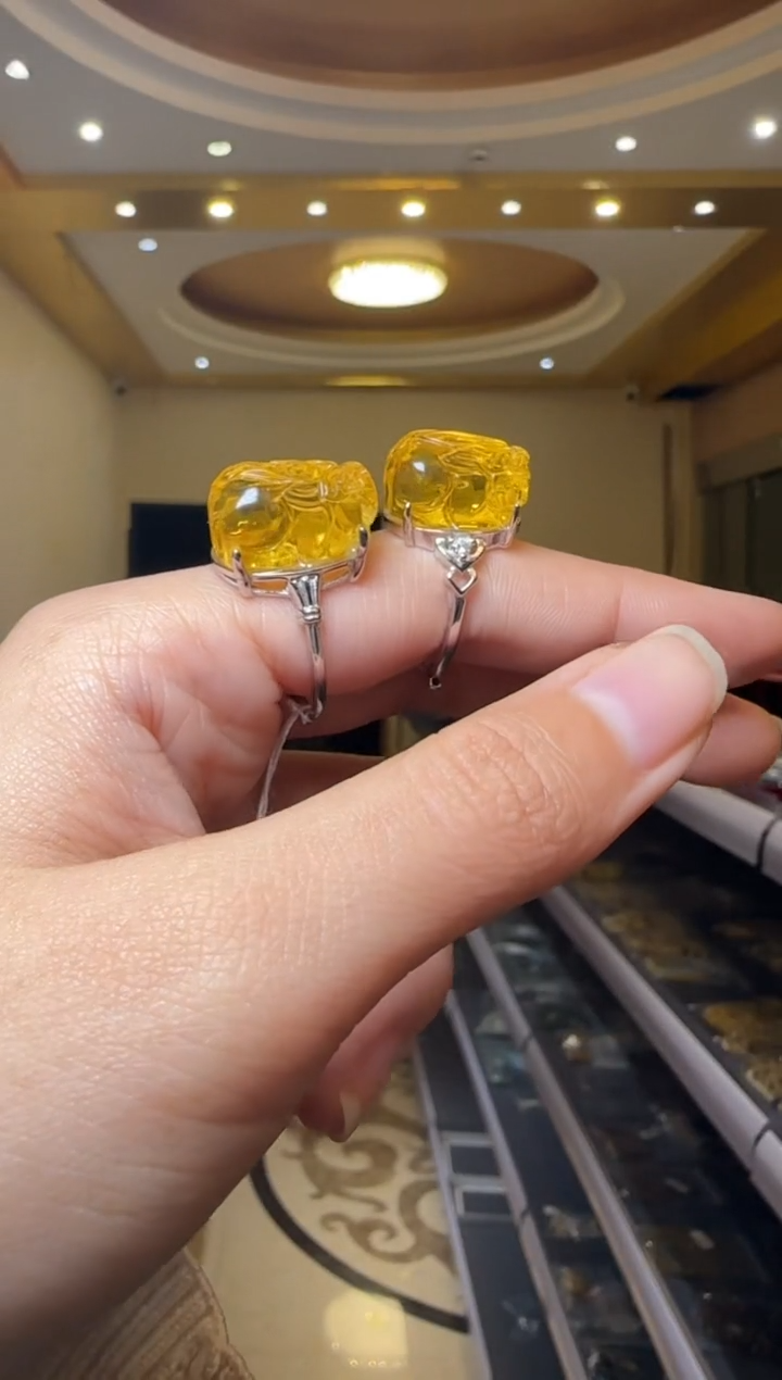 【闪购商品】琥珀戒指银S925镶嵌净水金珀貔貅戒指多样性发一