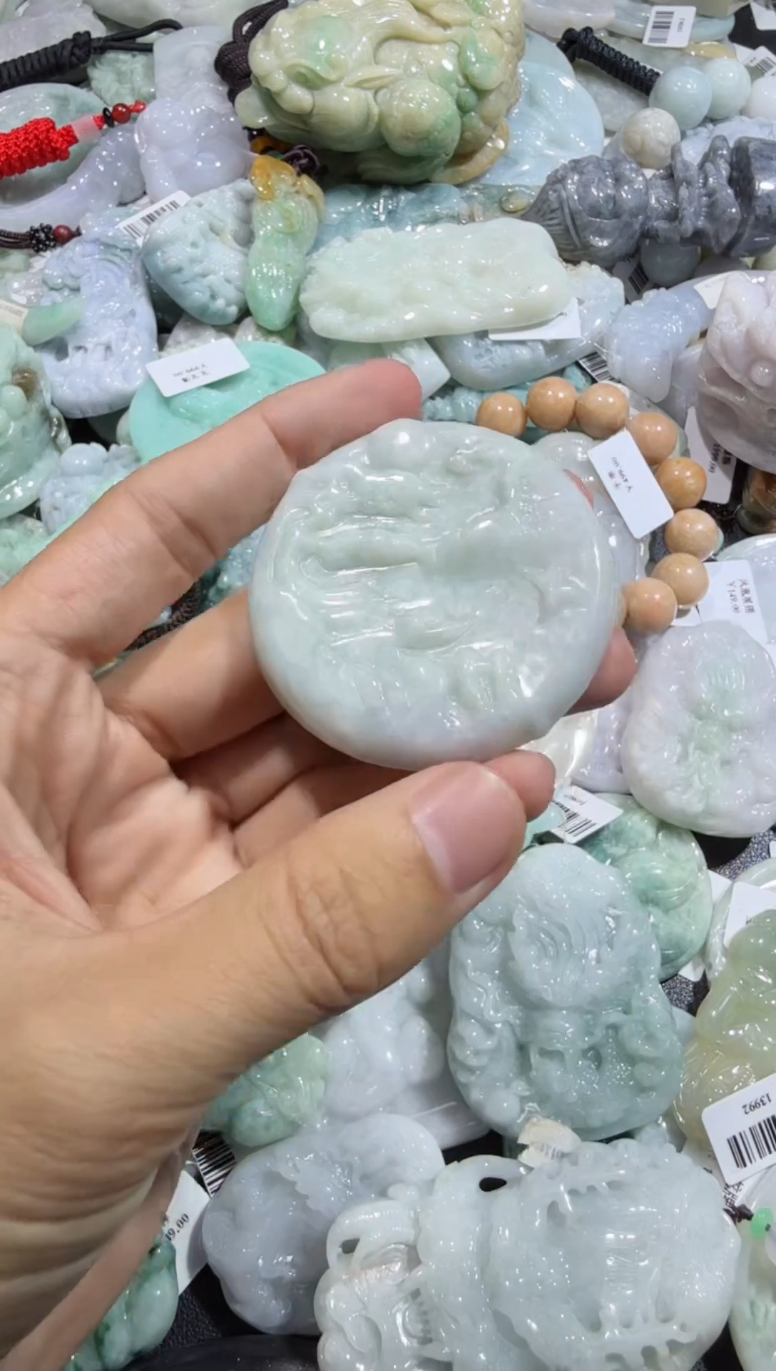 【闪购商品】翡翠颈饰未镶嵌00012385