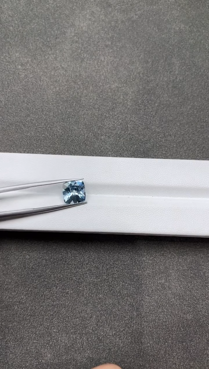 未镶嵌笔搁海蓝宝石2.89ct