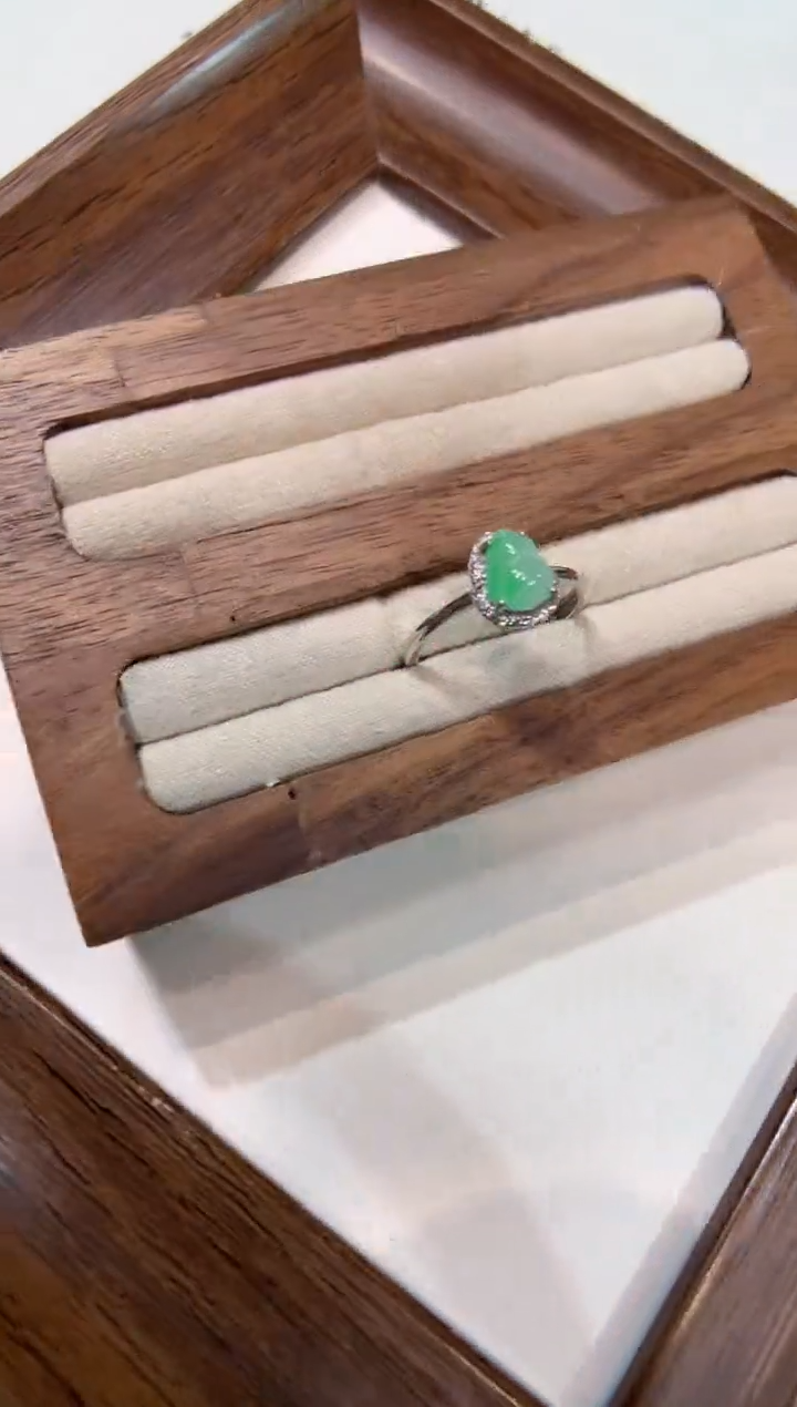 银S925镶嵌戒指翡翠戒指