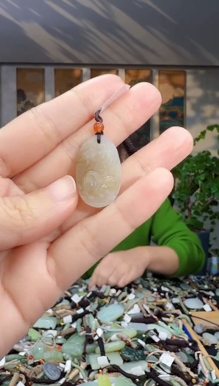 未镶嵌和田玉挂件拍一发一