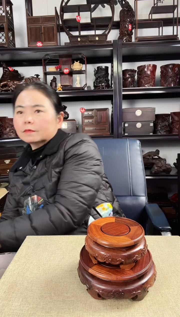 木老李红木工艺品426瑕疵