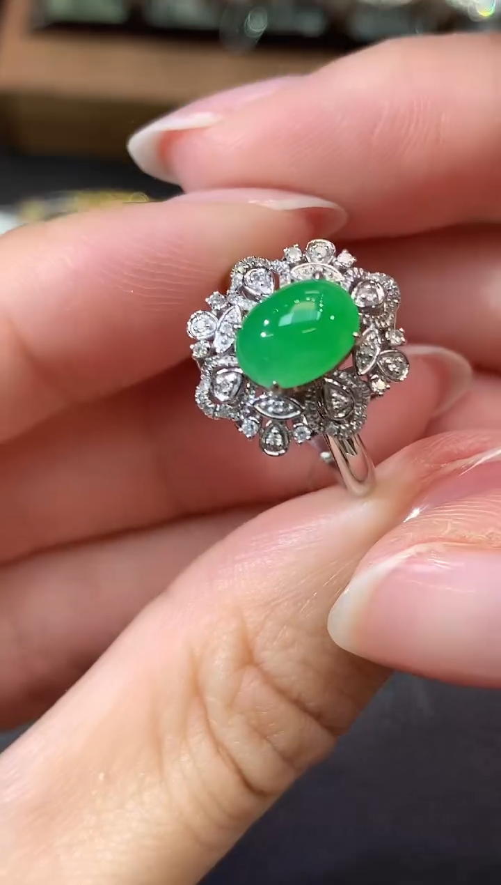 18K金镶嵌戒指翡翠A10