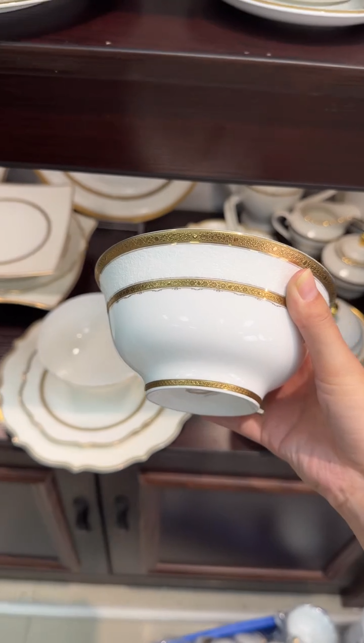 【闪购商品】瓷片5.5英寸碗  正品白浮雕