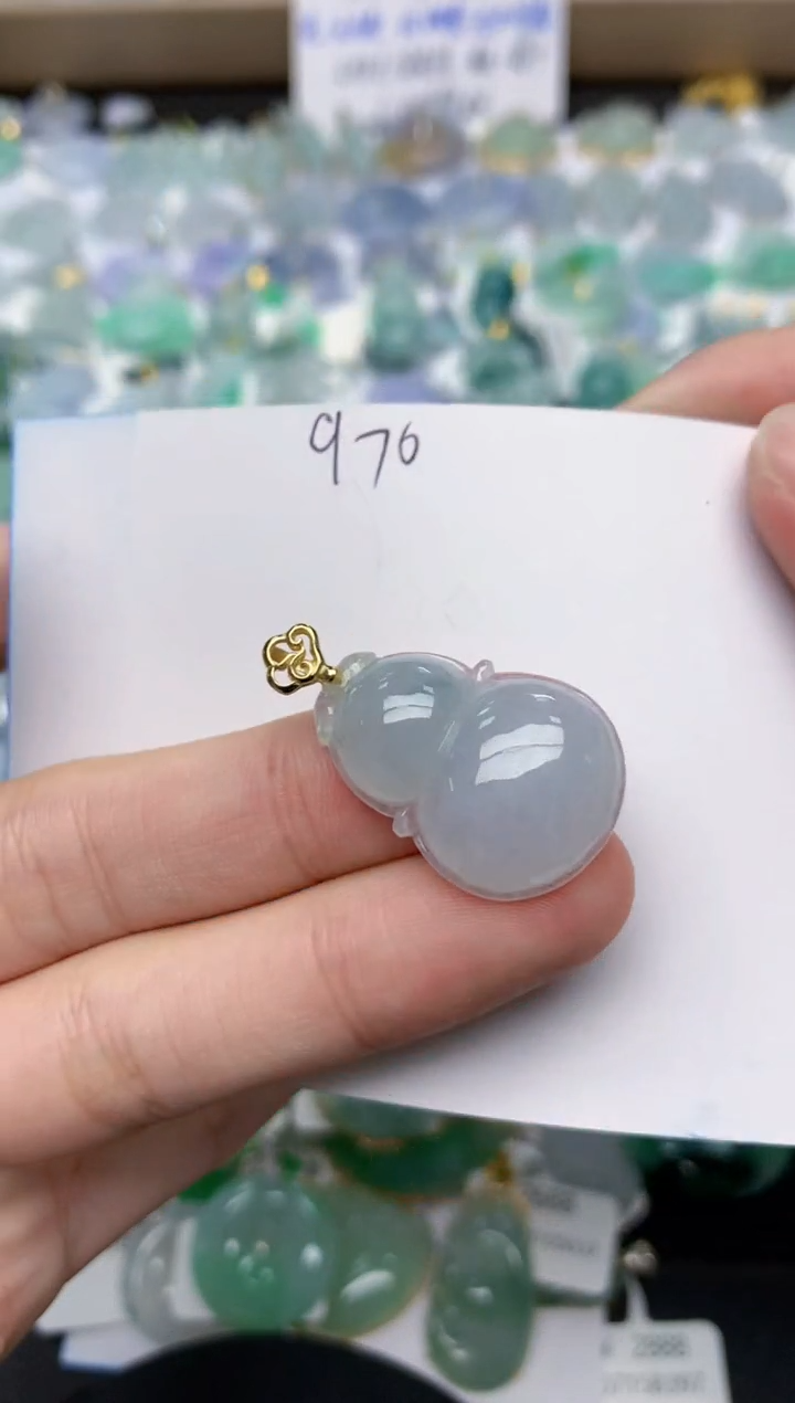 翡翠未镶嵌颈饰天然缅甸A货翡翠