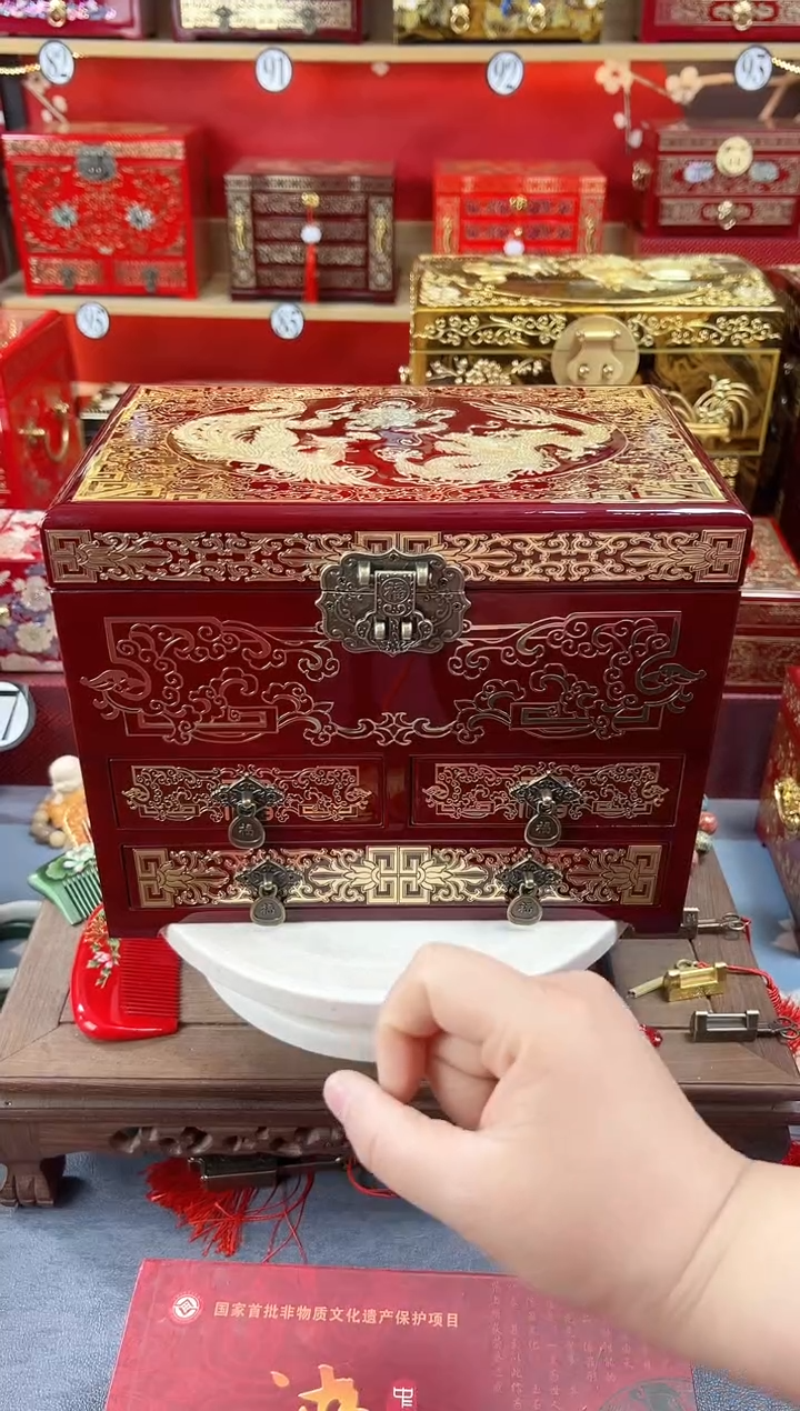 【闪购商品】28厘米四层三抽掐丝螺钿镶嵌酒红龙凤